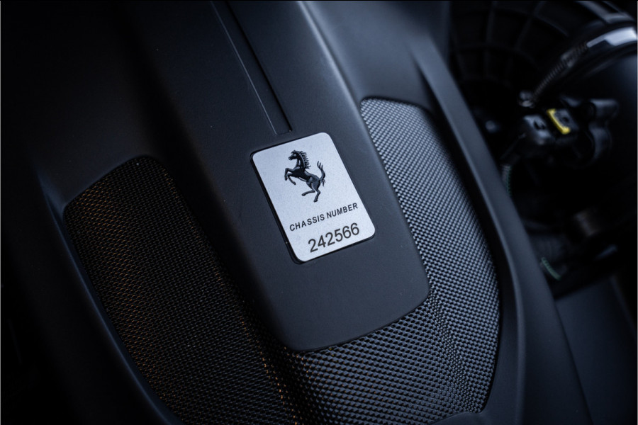 Ferrari Portofino 3.9 V8 HELE - Nero Daytona | Passenger Display | Carbon | JBL | Memory