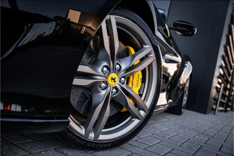 Ferrari Portofino 3.9 V8 HELE - Nero Daytona | Passenger Display | Carbon | JBL | Memory