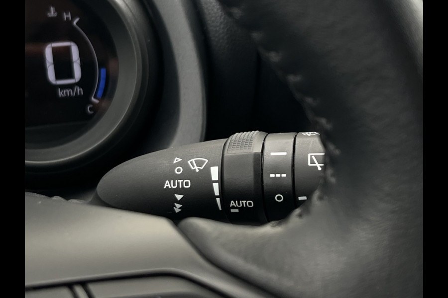 Toyota Yaris 1.5 Hybrid Dynamic | Navi | Carplay | Keyless | Camera