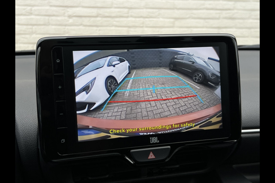 Toyota Yaris 1.5 Hybrid Executive | Pano | JBL Audio | HUD | Camera | Carplay