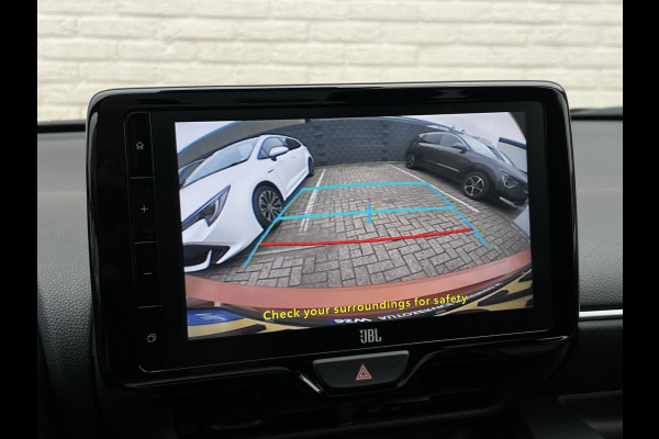 Toyota Yaris 1.5 Hybrid Executive | Pano | JBL Audio | HUD | Camera | Carplay