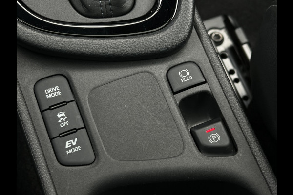 Toyota Yaris 1.5 Hybrid Executive | Pano | JBL Audio | HUD | Camera | Carplay