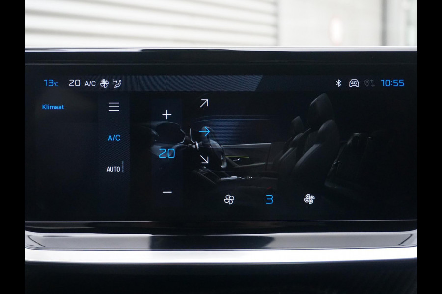 Peugeot 2008 1.2 Hybrid 136 GT Alcantara pakket