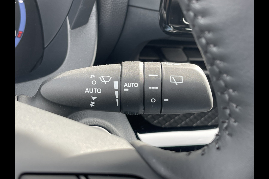 Toyota Yaris Cross 1.5 Hybrid Dynamic | CarPlay | Camera | ACC | LED | DAB+ | Keyless