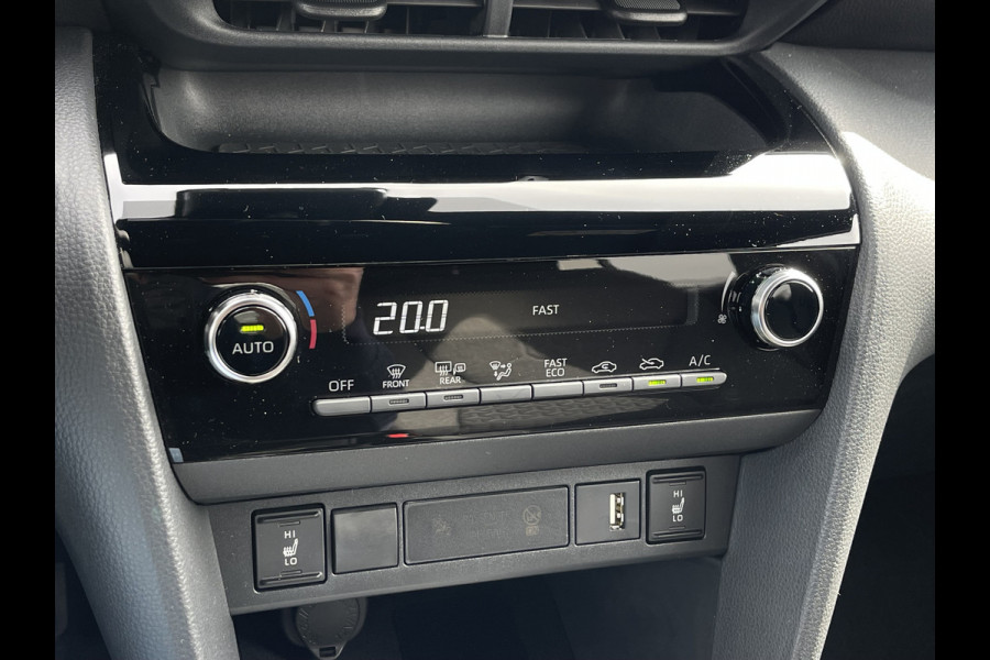 Toyota Yaris Cross 1.5 Hybrid Dynamic | CarPlay | Camera | ACC | LED | DAB+ | Keyless