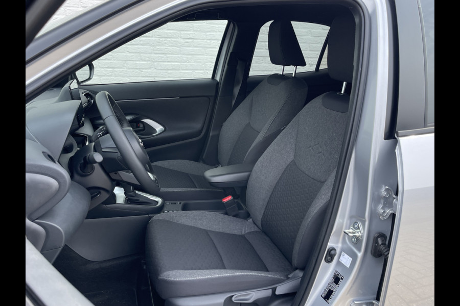 Toyota Yaris Cross 1.5 Hybrid Dynamic | CarPlay | Camera | ACC | LED | DAB+ | Keyless