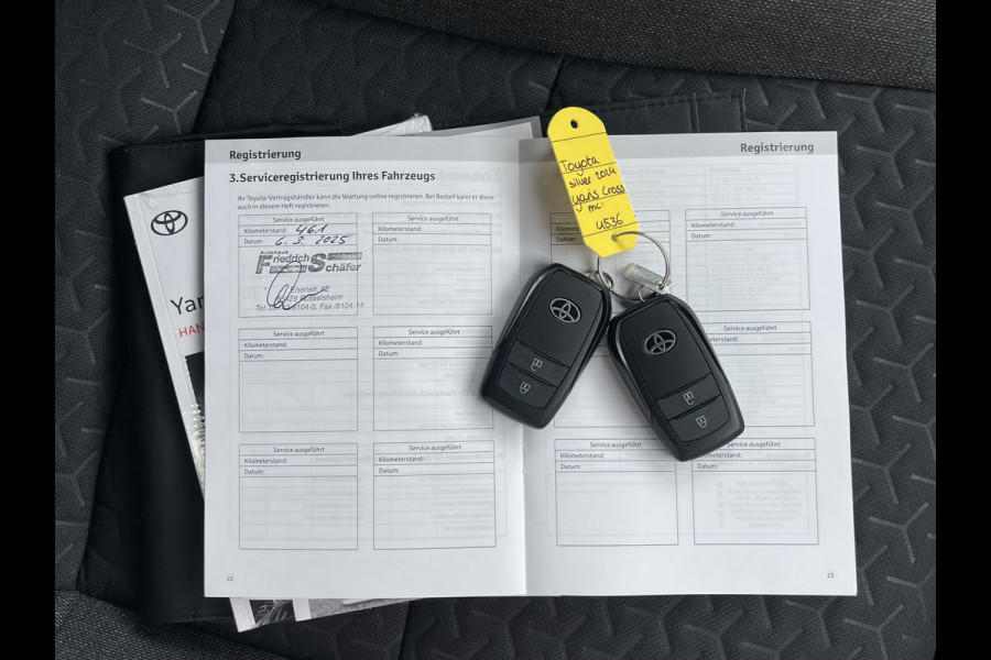 Toyota Yaris Cross 1.5 Hybrid Dynamic | CarPlay | Camera | ACC | LED | DAB+ | Keyless