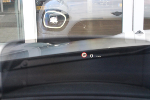 MINI Countryman 2.0 Cooper S E 220PK ALL4 CHILI | UNION JACK ACHTERLICHTEN | LEDEREN BEKLEDING | ELEKTRISCH BEDIENBARE VOORSTOELEN MET GEHEUGENFUNSCTIE OP DE BESTUURDERSSTOEL | STOEL/VOORRUIT VERWARMING | FULL LED KOPLAMPEN | DRAADLOZE APPLE CARPLAY/ANDROID AUTO | DRAADLOZE TELEFOONLADER | NAVIGATIE | EXTRA GETINTE ACHTERRUITEN | ZWART DAK | 18" LICHTMETALEN VELGEN BLACK 10 SPAAKS | ACHTERUITRIJ CAMERA | PARKEERSENSOREN VOOR EN ACHTER | CLIMATE CONTROL | KEYLESS ENTRY/START | HUD (HEAD UP DISPLAY) | ADAPTIVE CRUISE CONTROL | DAB+ RADIO | DONKERE HEMEL BEKLEDING |