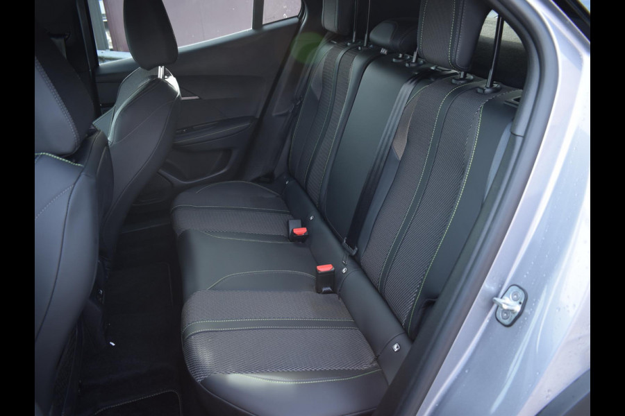 Peugeot 2008 1.2 Hybrid 136 GT ACHTERUITRIJCAMERA MET SENSOREN | NAVI & CARPAY | E.C.C. |