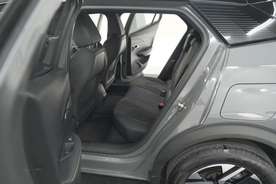 Peugeot 2008 PureTech 130 EAT8 GT | 360 Camera | Stoelmassage | Adaptieve Cruise Control | Dodehoekdetectie