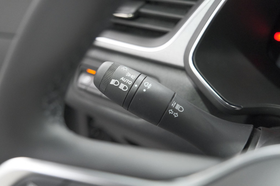 Renault Captur TCe 90 Techno | Nieuw Model | Camera | Navigatie | Apple Carplay | Pack Full Screen | 18 Inch Lichtmetalen Velgen