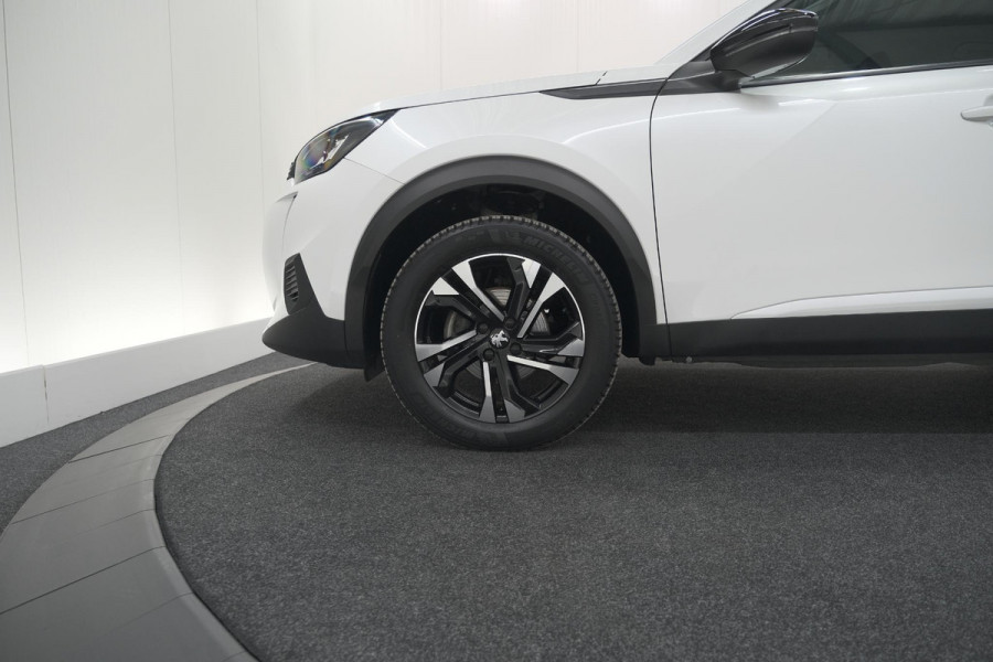 Peugeot 2008 PureTech 102 Allure Pack | Allseason Banden | Parkeersensoren | Apple Carplay