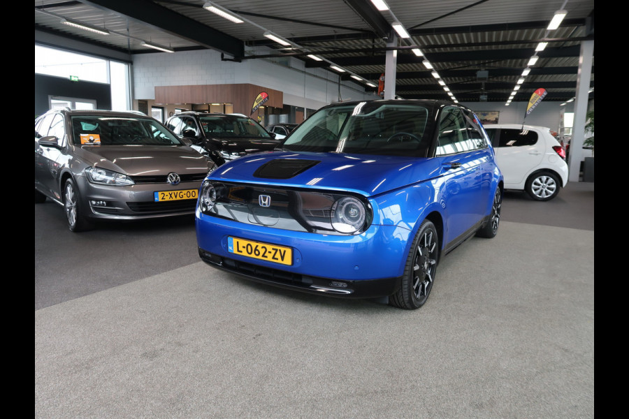 Honda E Advance 17" PANORAMADAK/360CAMERA/CARPLAY/WINTERPACK/KEYLESS