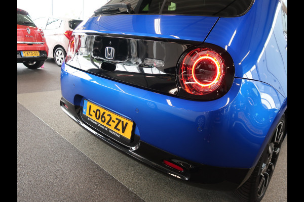 Honda E Advance 17" PANORAMADAK/360CAMERA/CARPLAY/WINTERPACK/KEYLESS