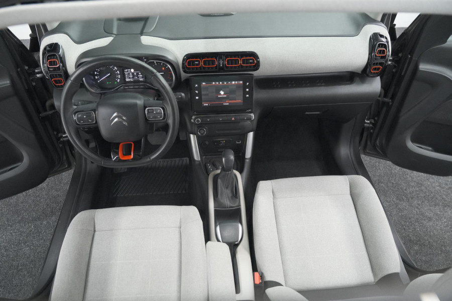 Citroën C3 Aircross PureTech 130 EAT6 S&S Shine | Trekhaak | Camera | Panoramadak | Dodehoekdetectie | Stoelverwarming | HIFI audio systeem