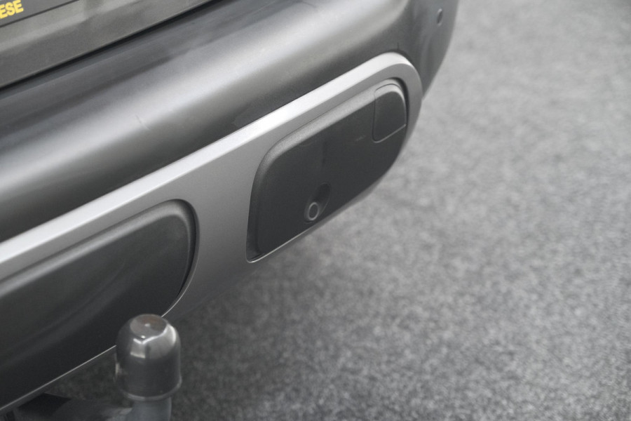 Citroën C3 Aircross PureTech 130 EAT6 S&S Shine | Trekhaak | Camera | Panoramadak | Dodehoekdetectie | Stoelverwarming | HIFI audio systeem