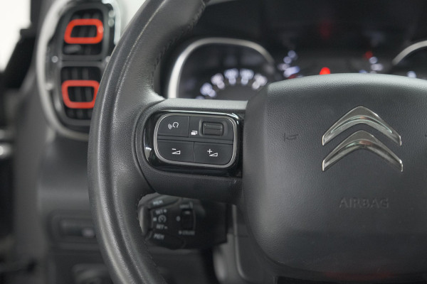 Citroën C3 Aircross PureTech 130 EAT6 S&S Shine | Trekhaak | Camera | Panoramadak | Dodehoekdetectie | Stoelverwarming | HIFI audio systeem