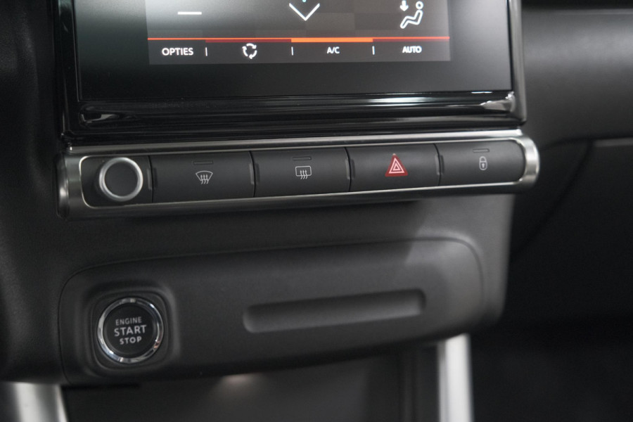 Citroën C3 Aircross PureTech 130 EAT6 S&S Shine | Trekhaak | Camera | Panoramadak | Dodehoekdetectie | Stoelverwarming | HIFI audio systeem