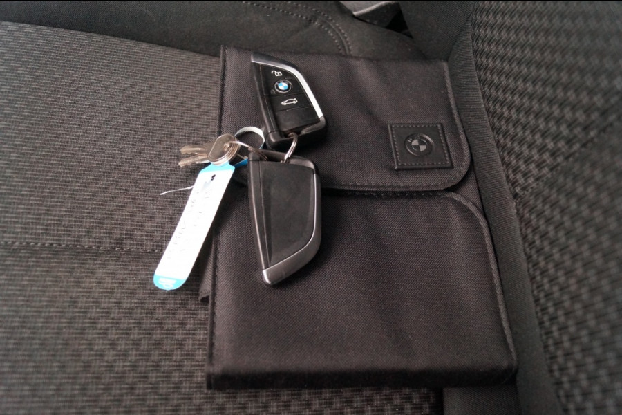 BMW 2 Serie Active Tourer 216i Executive Edition -NAVI-ECC-PDC-TREKHAAK-