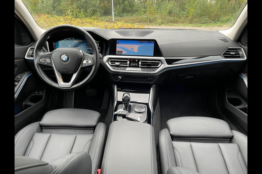 BMW 3 Serie Touring 330e PLUG&HYBRID HEAD-UP SPORTLINE -SHADOW CAMERA LEER NAVI LED-XENON