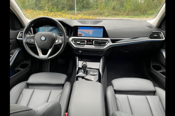 BMW 3 Serie Touring 330e PLUG&HYBRID HEAD-UP SPORTLINE -SHADOW CAMERA LEER NAVI LED-XENON