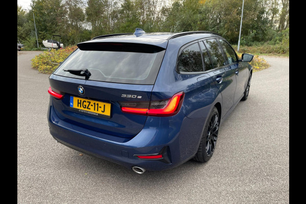 BMW 3 Serie Touring 330e PLUG&HYBRID HEAD-UP SPORTLINE -SHADOW CAMERA LEER NAVI LED-XENON