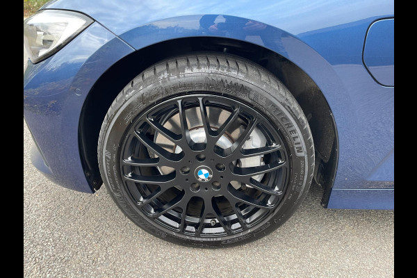 BMW 3 Serie Touring 330e PLUG&HYBRID HEAD-UP SPORTLINE -SHADOW CAMERA LEER NAVI LED-XENON