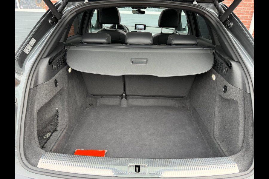 Audi Q3 1.4 TFSI 3x S-Line LED Pano Camera Trekhaak Keyless