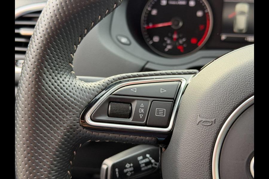 Audi Q3 1.4 TFSI 3x S-Line LED Pano Camera Trekhaak Keyless