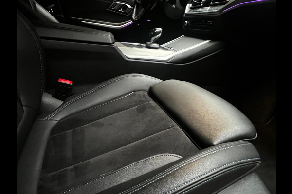 BMW 3-serie 320i M-sport Head Up Leer Navi PDC Virtual 20'' LM velgen Climate voor en achter Matrix