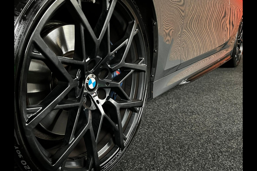 BMW 3-serie 320i M-sport Head Up Leer Navi PDC Virtual 20'' LM velgen Climate voor en achter Matrix