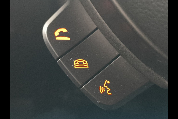 Suzuki Swift 1.2 Select Smart Hybrid uit 2023 Rijklaar + 12 maanden Bovag-garantie Henk Jongen Auto's in Helmond,  al 50 jaar service zoals 't hoort!