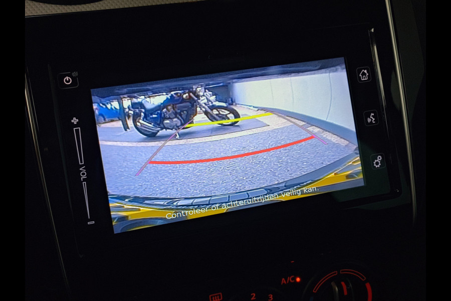 Suzuki Swift 1.2 Select Smart Hybrid uit 2023 Rijklaar + 12 maanden Bovag-garantie Henk Jongen Auto's in Helmond,  al 50 jaar service zoals 't hoort!