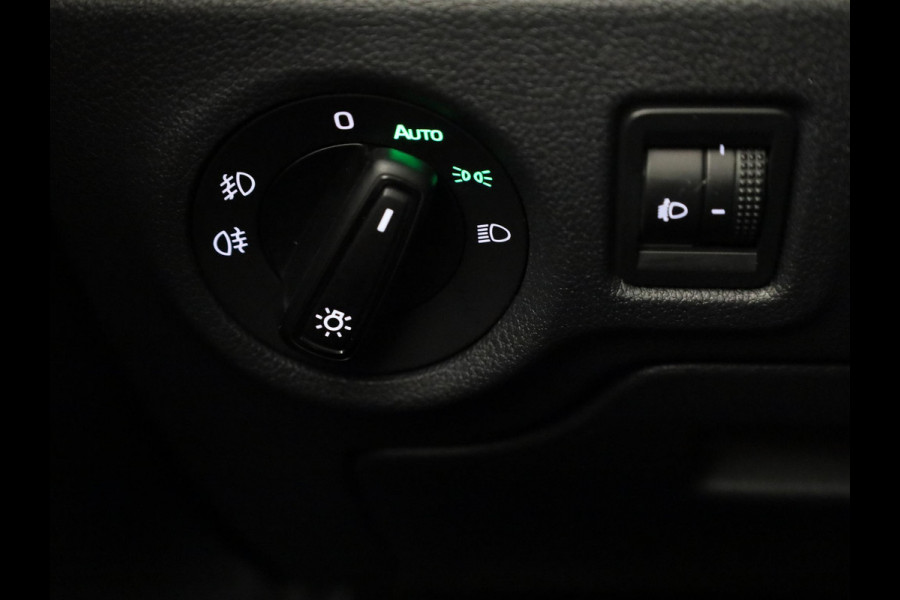 Škoda Fabia 1.0 TSI Business Edition 95 pk | Verlengde garantie | Navigatie via App | Parkeersensoren | Achteruitrijcamera | Stoelverwarming | Keyless |