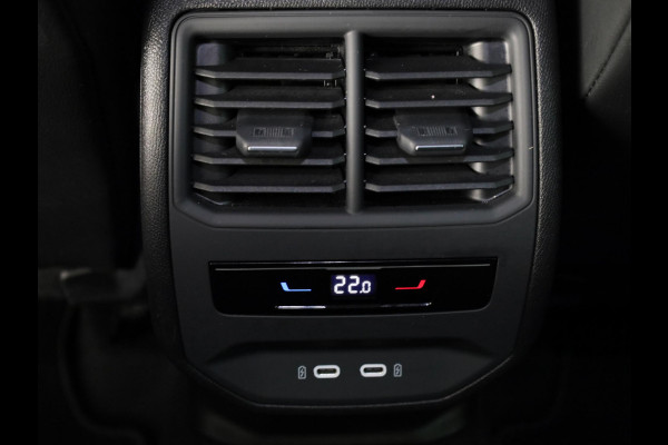 CUPRA Formentor 1.4 e-Hybrid VZ Performance 245 pk Automaat (DSG) | Navigatie | Parkeersensoren (Park assist) | Rondomzicht camera | Elektr. bestuurdersstoel met geheugen | Stoelverwarming |