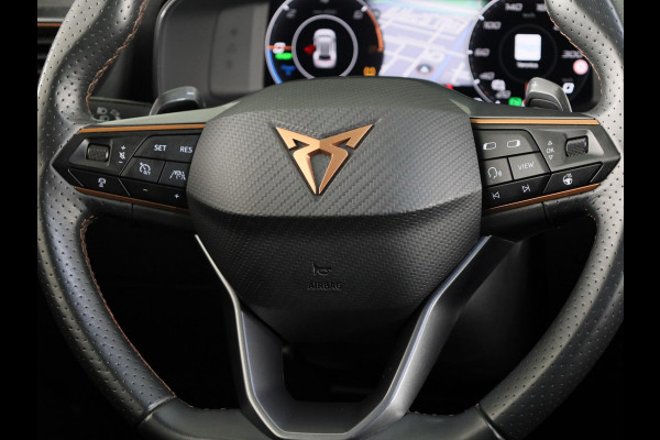 CUPRA Formentor 1.4 e-Hybrid VZ Performance 245 pk Automaat (DSG) | Navigatie | Parkeersensoren (Park assist) | Rondomzicht camera | Elektr. bestuurdersstoel met geheugen | Stoelverwarming |