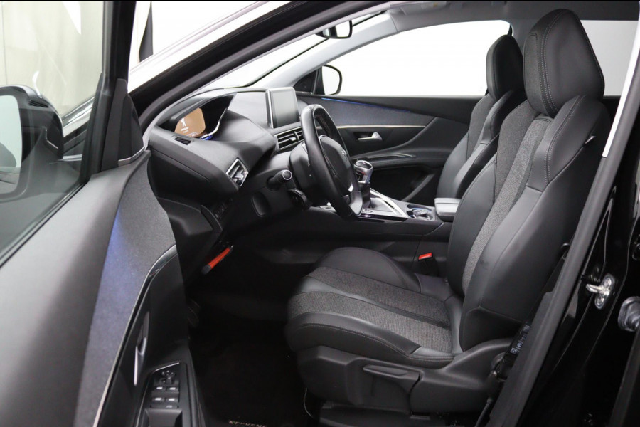 Peugeot 5008 1.2 PureTech*NAVI*CAM*HAAK*CRUISE*ECC*CARPLAY*7PER