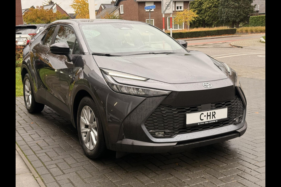Toyota C-HR 1.8 Hybrid Active | Dodehoekdetectie, Apple carplay/Android auto, Camera, Adaptive cruise control, Climate control