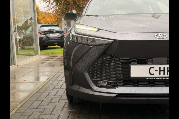 Toyota C-HR 1.8 Hybrid Active | Dodehoekdetectie, Apple carplay/Android auto, Camera, Adaptive cruise control, Climate control
