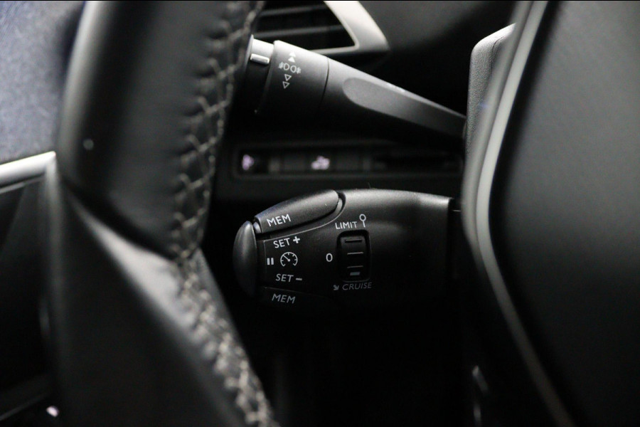 Peugeot 5008 1.2 PureTech*NAVI*CAM*HAAK*CRUISE*ECC*CARPLAY*7PER