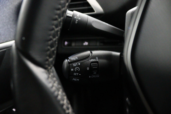 Peugeot 5008 1.2 PureTech*NAVI*CAM*HAAK*CRUISE*ECC*CARPLAY*7PER