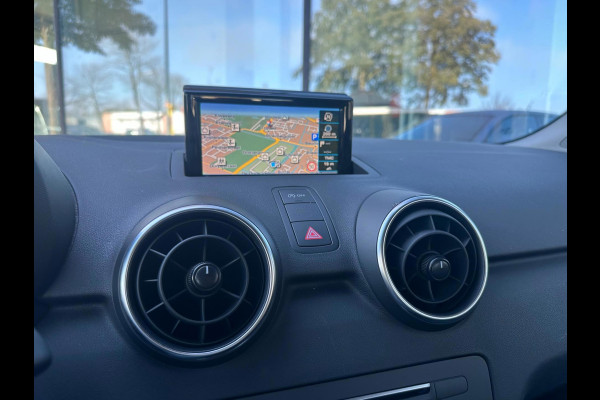 Audi A1 Sportback 1.0 TFSI Adrenalin S line - Automaat - Airco - Navi - Org.NL