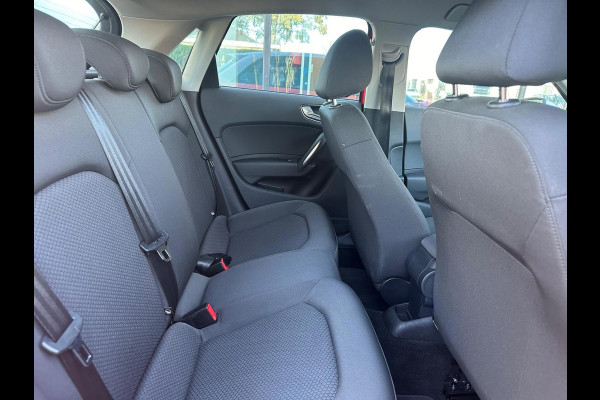 Audi A1 Sportback 1.0 TFSI Adrenalin S line - Automaat - Airco - Navi - Org.NL