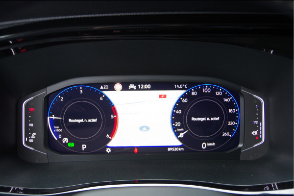 Volkswagen Transporter 2.0 TDI L2 BULLI DC-5P, AUT. LED, LEDER, TREKHAAK, STOELVERWARMING, ADAPT. CRUISE, DIGITAL COCKPIT, CAMERA, AIRCO, PARKEERSENSOR