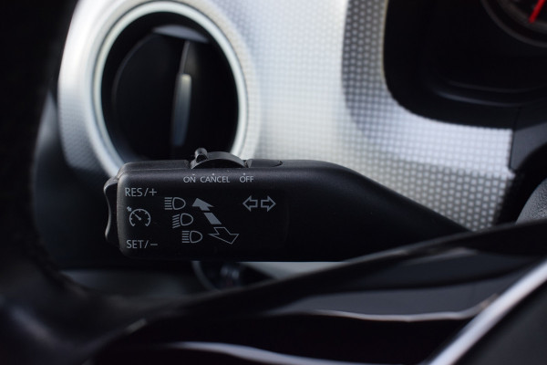 Volkswagen up! 1.0 TSI 90pk High Up! Pano | Camera | Clima | Cruise