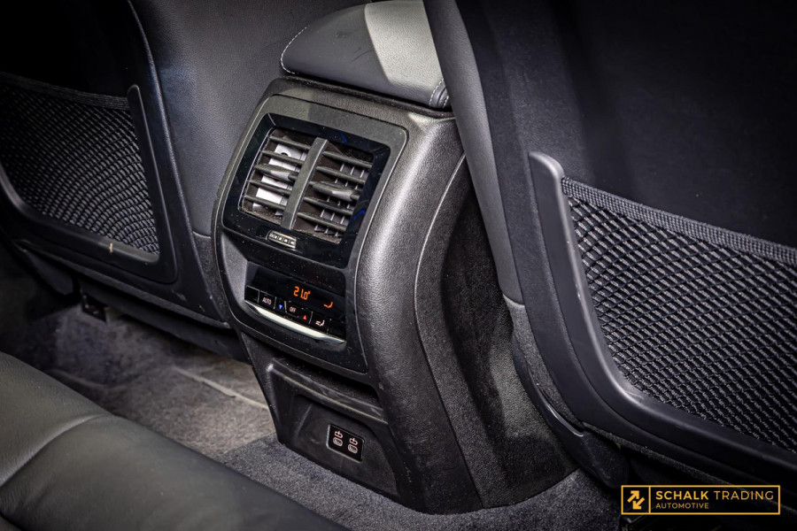 BMW X3 XDrive20i High Executive|M-sport|HUD|Cam|H&K|Trekhaak