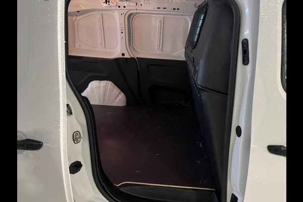 Peugeot Partner 1.5 BlueHDi 100PK L1 / App connect / Cruise / Dealer onderhouden