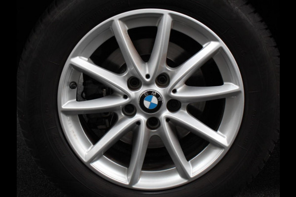 BMW 2 Serie Gran Tourer 218i Automaat Corporate Lease Executive 7p | Cruise control | Lichtmetalen velgen | Navigatie | Parkeersensoren achter | Radio | LED