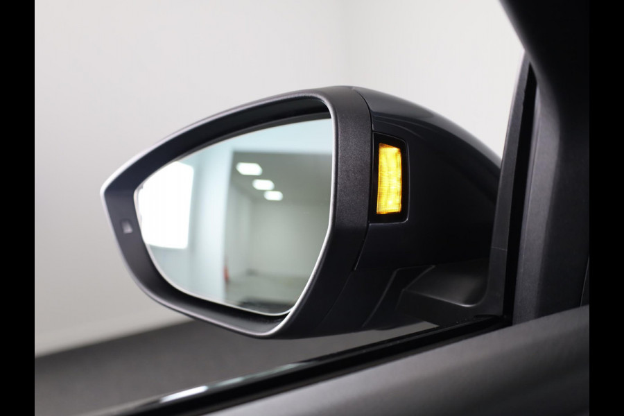 Audi Q8 e-tron 50 quattro Edition 95 kWh 340pk | SoH 95% | Panoramadak S-line interieur | Head Up Display | Bang & Olufsen Premium Sound