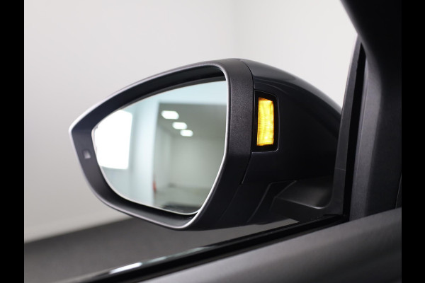 Audi Q8 e-tron 50 quattro Edition 95 kWh 340pk | SoH 95% | Panoramadak S-line interieur | Head Up Display | Bang & Olufsen Premium Sound